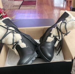 Women's Black and Cream Shearling Boots